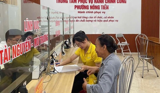 Quy định chế độ tiền lương đối với cán bộ, công chức khi bỏ cấp huyện