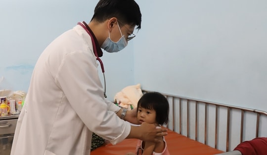 TPHCM đưa gần 300 bác sĩ trẻ về y tế cơ sở