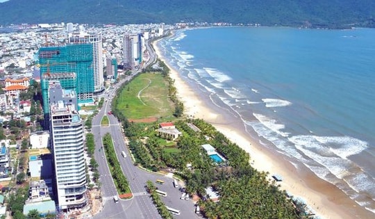 Phó Thủ tướng đốc thúc nhiều địa phương sớm hoàn thành tuyến đường bộ ven biển