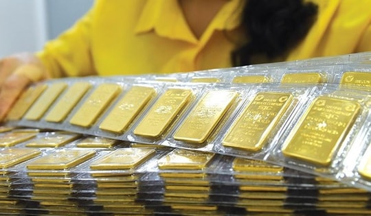 Giá vàng hôm nay ngày 15/7 đồng loạt giảm mạnh
