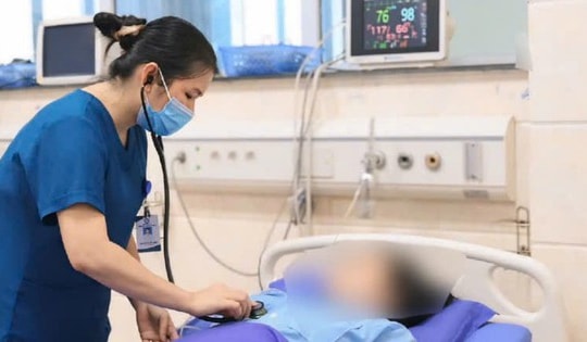 Sốc phản vệ do ong đốt, người phụ nữ nguy kịch