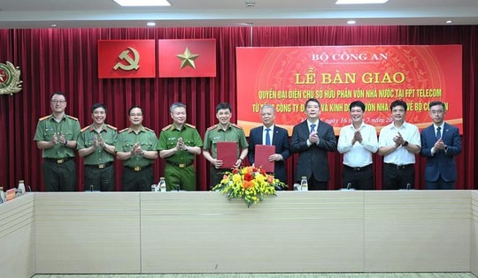 Chuyển giao quyền đại diện vốn Nhà nước tại FPT Telecom về Bộ Công an
