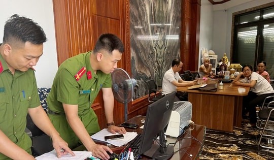 Khám xét nơi ở của giang hồ Ý 'ẻng' ở Thanh Hóa