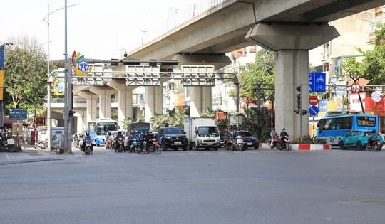 Hà Nội sẽ thí điểm hạn chế xe máy chạy xăng từ 1/1/2026