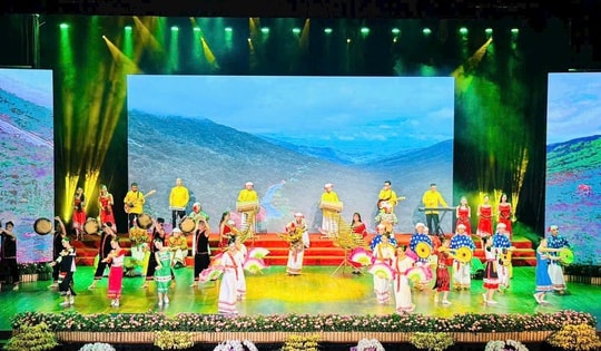 Sau hợp nhất từ 3 đơn vị nghệ thuật, Lâm Đồng có nhà hát mới