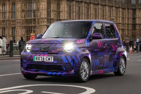 Honda tiết lộ mẫu ô tô điện cỡ nhỏ mới cạnh tranh Nissan