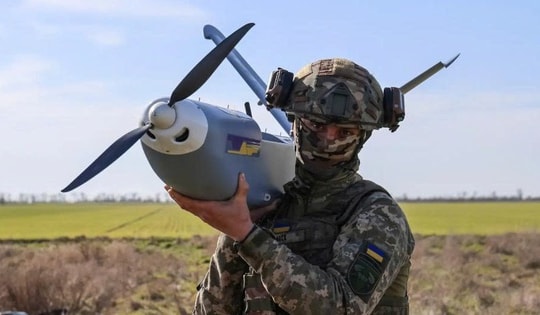 Ukraine mở chiến trường làm 'phòng thí nghiệm sống' cho vũ khí mới của phương Tây