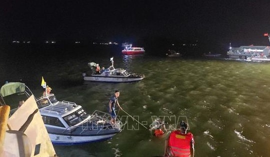 Lý giải nguyên nhân gây dông lốc trên vịnh Hạ Long chiều 19/7