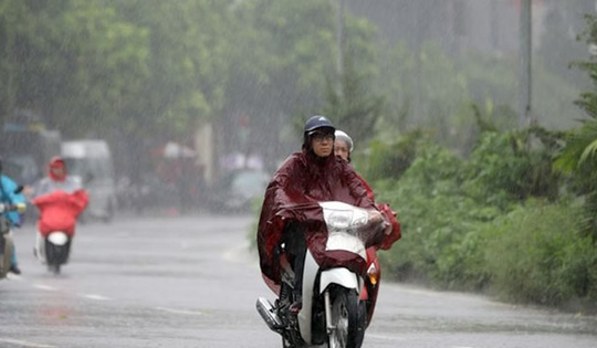 Sáng nay, Hà Nội có nguy cơ dông lốc, nhiều khu vực Bắc Bộ và Bắc Trung Bộ mưa lớn dù bão chưa vào đất liền