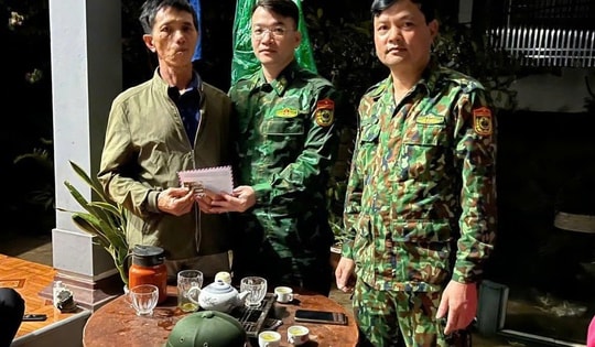 Ứng cứu kịp thời 4 ngư dân gặp nạn trên biển