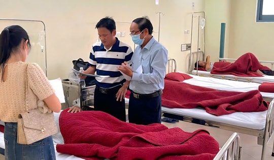 Khẩn trương làm rõ nguyên nhân vụ nhiều người nhập viện sau khi ăn giỗ ở Huế