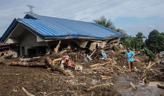 Bão Wipha ảnh hưởng đến hàng trăm nghìn người ở Philippines