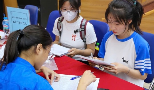 Chuyên gia dự báo thế nào về điểm chuẩn khối Sức khỏe 2025?