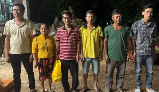 Bắt nhóm người đánh bạc bằng hình thức cào rùa