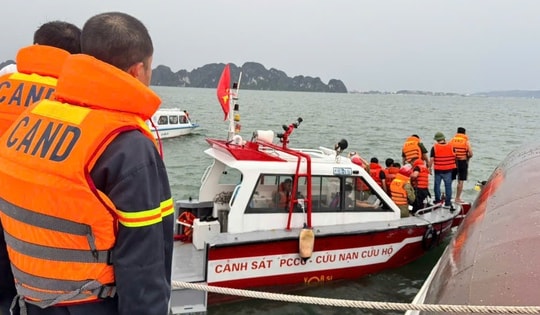 Vụ lật tàu du lịch ở Quảng Ninh: Tìm thấy thi thể bé trai gần đảo Ti Tốp, còn 3 nạn nhân mất tích