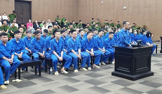 Xét xử băng nhóm tội phạm đòi nợ bằng thủ đoạn ghép ảnh khỏa thân