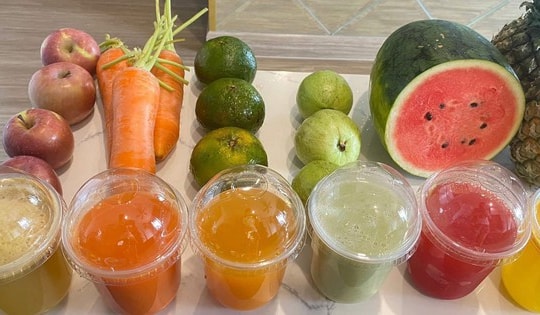 Có nên uống nước ép thay thế bữa ăn không?