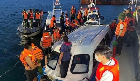 Bồi thường bảo hiểm hơn 14 tỉ đồng cho nạn nhân vụ lật tàu ở Quảng Ninh