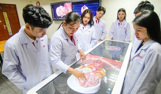 HIU công bố ngưỡng bảo đảm chất lượng đầu vào nhóm ngành sức khỏe 2025