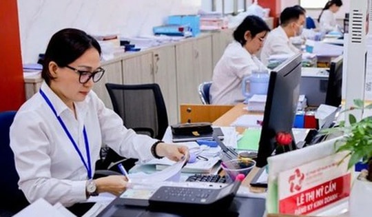 Khi nào có quy định về đánh giá, xếp loại chất lượng, vị trí việc làm của công chức?