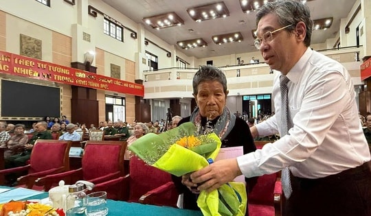 TPHCM tri ân người có công, truy tặng danh hiệu 6 Bà Mẹ Việt Nam Anh hùng