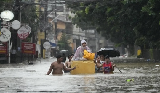 Các kỹ năng an toàn ứng phó với bão và lũ lụt người dân cần biết