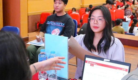 Đại học Y Hà Nội công bố điểm sàn 2025: Y khoa, Răng Hàm Mặt giữ ngưỡng cao