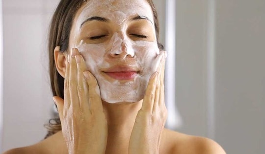 Bộ Y tế yêu cầu thu hồi, tiêu huỷ nhiều lô sữa rửa mặt, chăm sóc da vi phạm