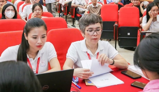 Toàn cảnh điểm sàn khối Y Dược 2025