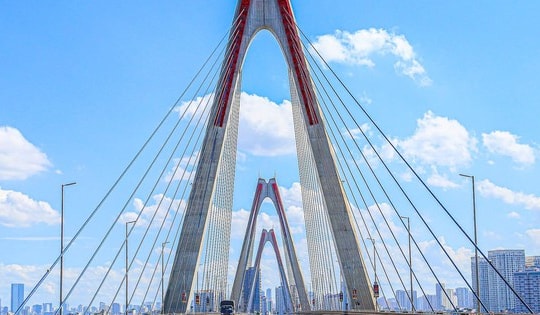 Từ ngày mai tổ chức giao thông trên cầu Nhật Tân, người dân đi lại thế nào?