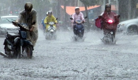 Miền Bắc, miền Trung sẽ mưa lớn đến khi nào?