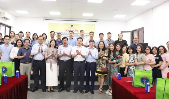 Bộ Y tế gặp mặt các thương binh, thân nhân gia đình có công với cách mạng công tác tại cơ quan Bộ