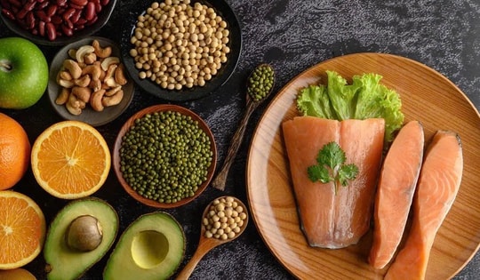 5 loại thực phẩm hỗ trợ hiệu quả cho người đang dùng thuốc hạ huyết áp