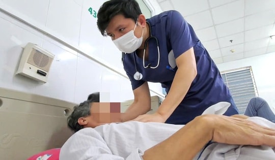 Ăn tiết canh, nem sống, 2 người đàn ông mắc liên cầu khuẩn lợn bị điếc vĩnh viễn