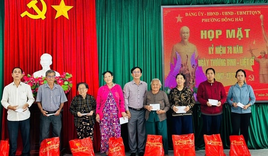 Vùng 4 hải quân tổ chức nhiều hoạt động thiết thực tri ân các gia đình chính sách, có công với cách mạng