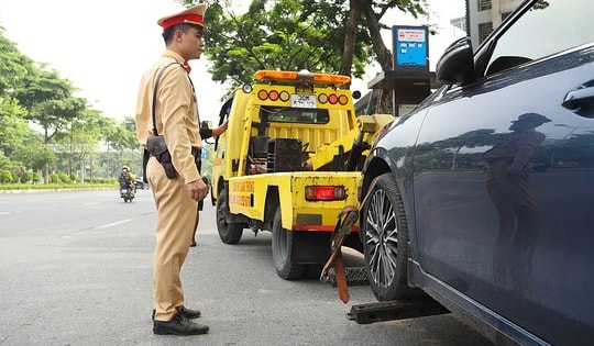 Sau phân làn đường Võ Chí Công lái xe ô tô chú ý điều gì để không bị phạt?