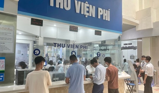 Bộ trưởng Bộ Y tế trả lời cử tri về lộ trình hướng tới miễn viện phí toàn dân