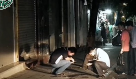 Gã trai cuồng ghen chém 'tình địch' vì đưa bạn gái về muộn sau buổi họp lớp