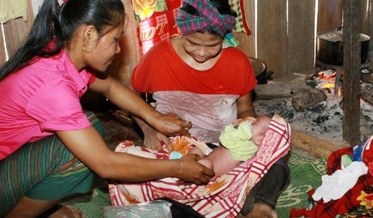 Chi tiết danh mục kỹ thuật chuyên môn khám chữa bệnh của cô đỡ thôn bản