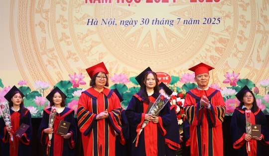 Thêm gần 400 nhân lực y tế chất lượng cao phục vụ chăm sóc sức khoẻ nhân dân