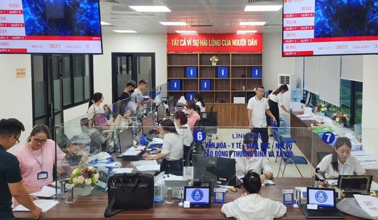 Hà Nội miễn phí in tài liệu, đồ ăn nhẹ tại trung tâm hành chính công