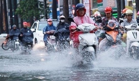 Chiều nay miền Bắc mưa dông rải rác, nắng nóng hạ nhiệt