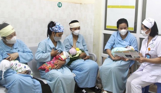 Bộ Y tế khuyến khích đẩy mạnh các hoạt động tư vấn, hướng dẫn nuôi con bằng sữa mẹ ở vùng sâu, vùng xa