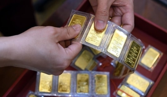 Giá vàng hôm nay ngày 31/7 đảo chiều giảm mạnh