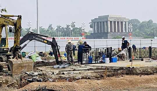 Hà Nội tạm dừng thi công đào đường, hè phố để chuẩn bị cho Quốc khánh 2/9