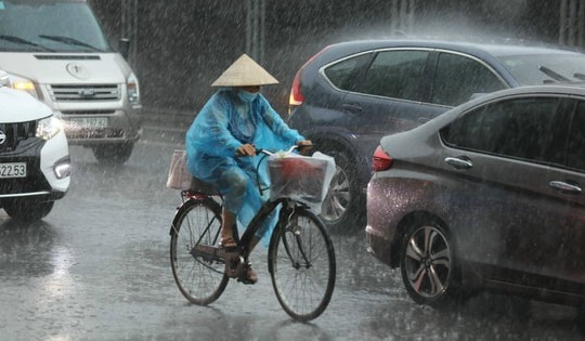 Miền Bắc chuyển mưa dông diện rộng