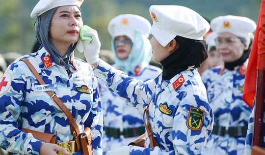 Tình đồng đội giữa thao trường A80