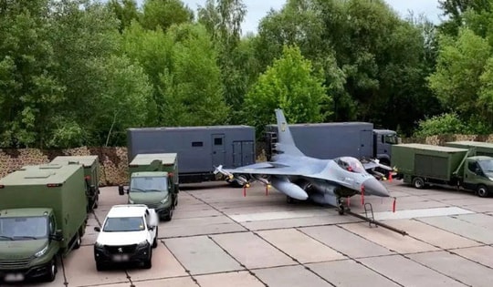 Bí quyết giúp Ukraine giữ cho F-16 'ẩn mình' giữa 'mưa tên lửa' Nga
