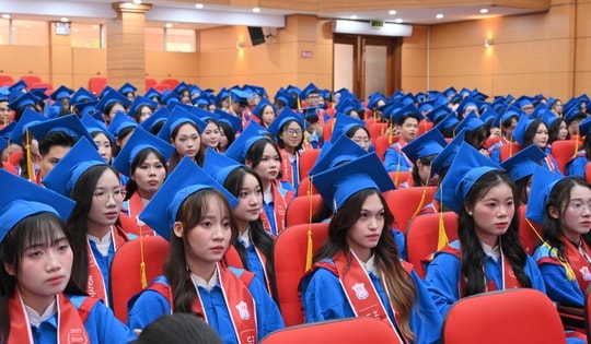 Hơn 70% tân cử nhân Đại học Y Hà Nội tốt nghiệp loại khá, giỏi