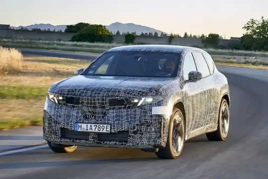 Điểm tin Xe 5/8: BMW tuyên chiến với Tesla bằng mẫu iX3 mới